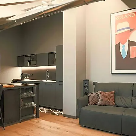 فندق Ar Suites&art
